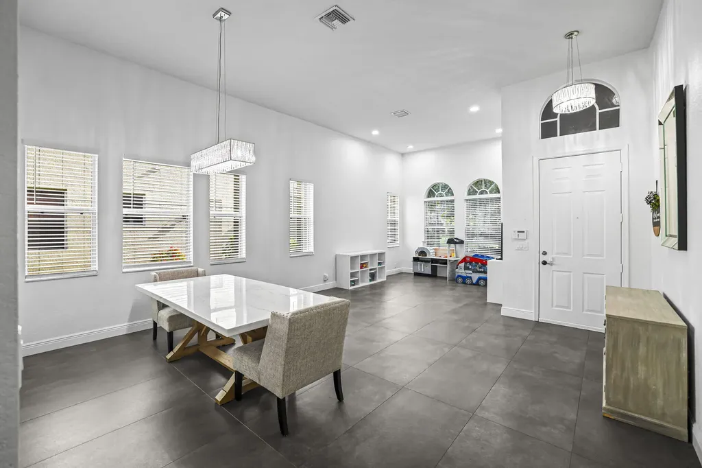 455 Cresta Circle West Palm Beach FL 33413