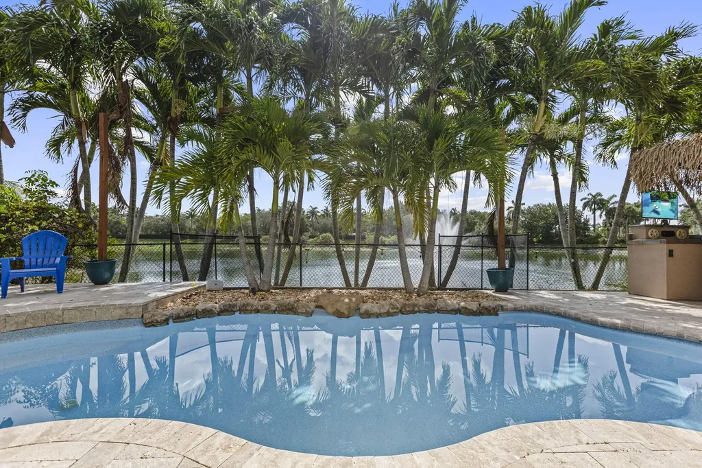 455 Cresta Circle West Palm Beach FL 33413