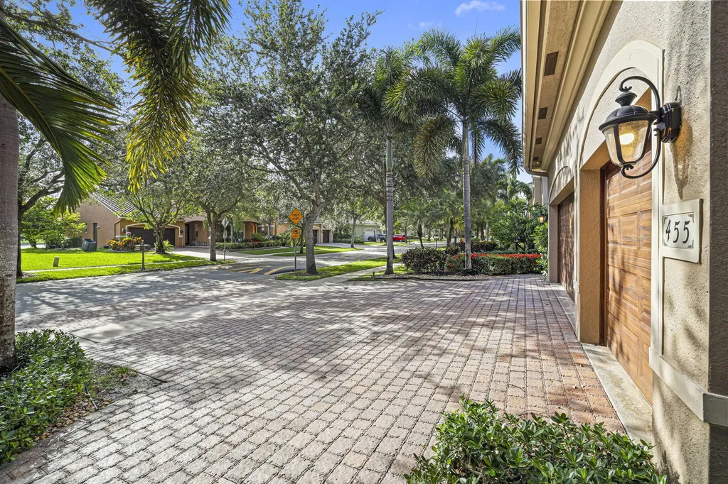 455 Cresta Circle West Palm Beach FL 33413