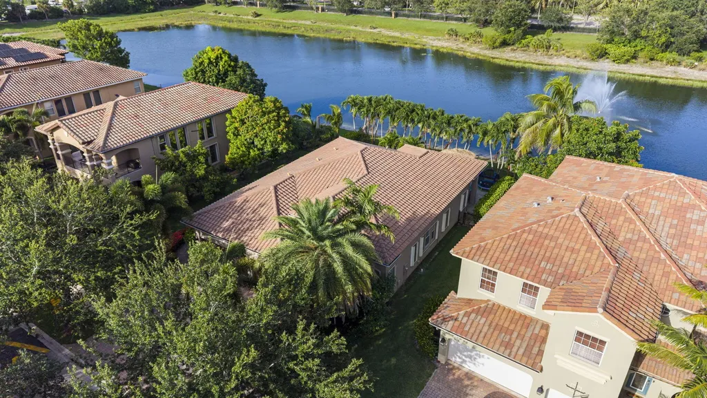 455 Cresta Circle West Palm Beach FL 33413