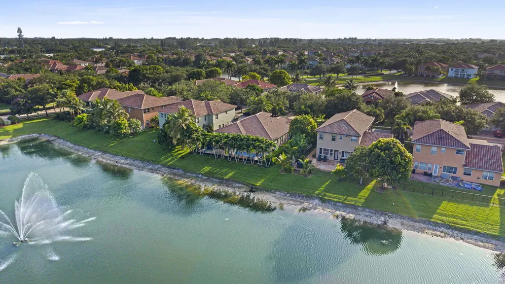 455 Cresta Circle West Palm Beach FL 33413