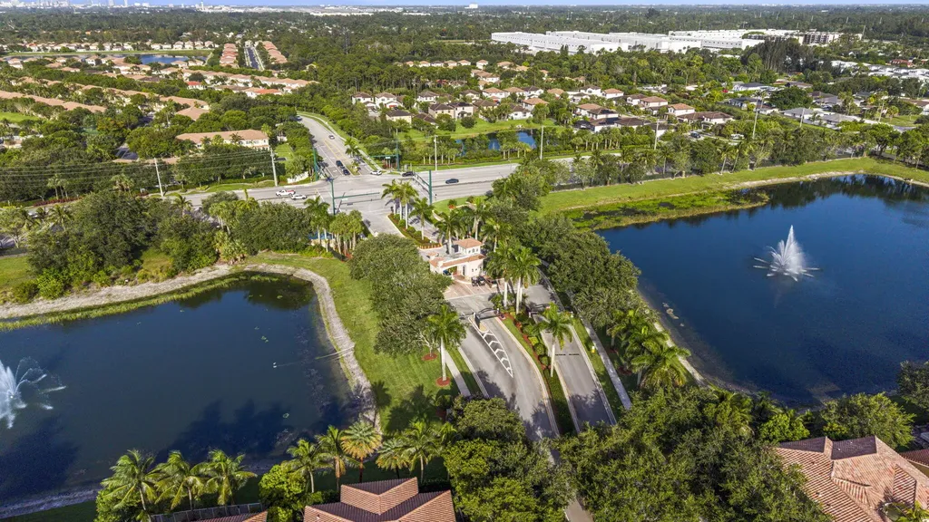 455 Cresta Circle West Palm Beach FL 33413