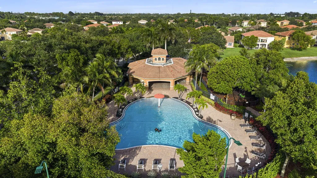 455 Cresta Circle West Palm Beach FL 33413