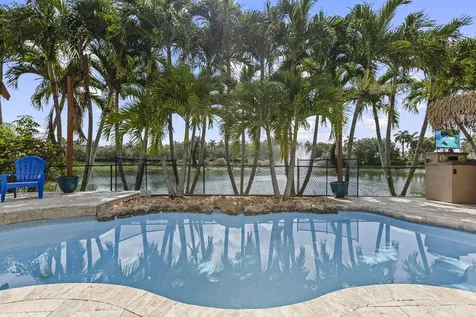 455 Cresta Circle West Palm Beach FL 33413