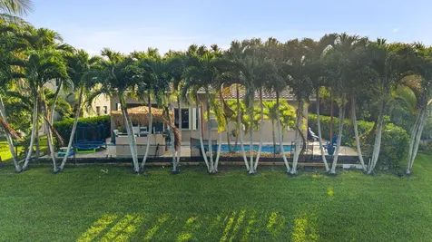 455 Cresta Circle West Palm Beach FL 33413