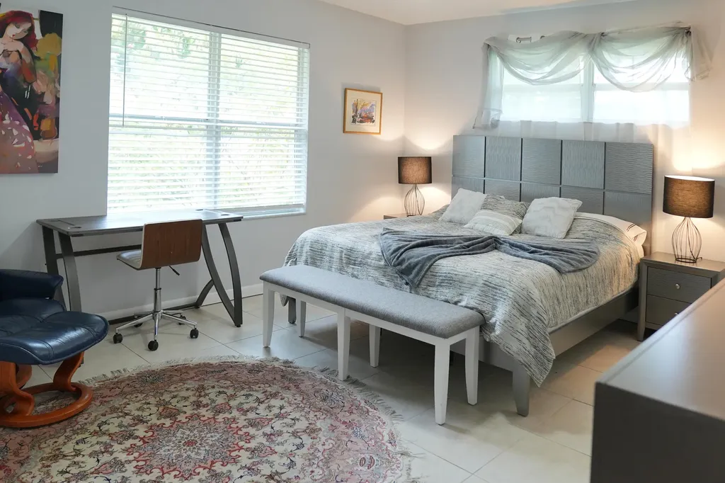 821 SW 13th Court Pompano Beach FL 33060