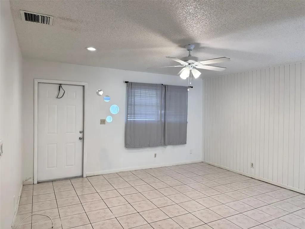 5650 SW 26th Street West Park FL 33023