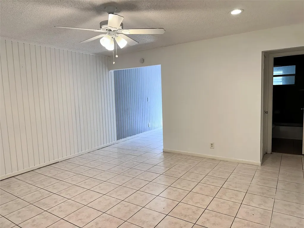 5650 SW 26th Street West Park FL 33023