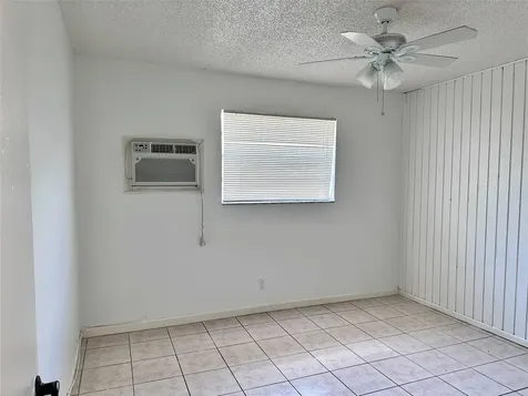 5650 SW 26th Street West Park FL 33023