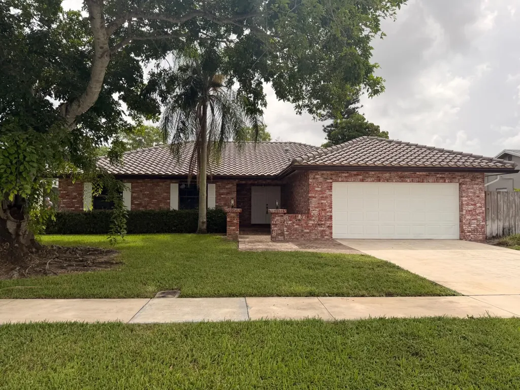 21092 Shady Vista Lane Boca Raton FL 33428