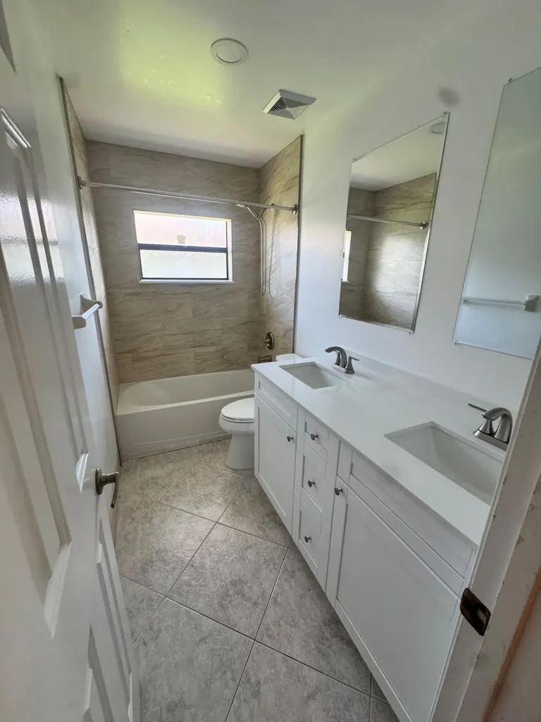 21092 Shady Vista Lane Boca Raton FL 33428