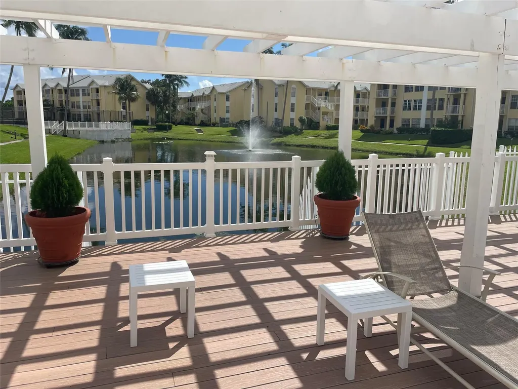 6324 La Costa Drive Boca Raton FL 33433