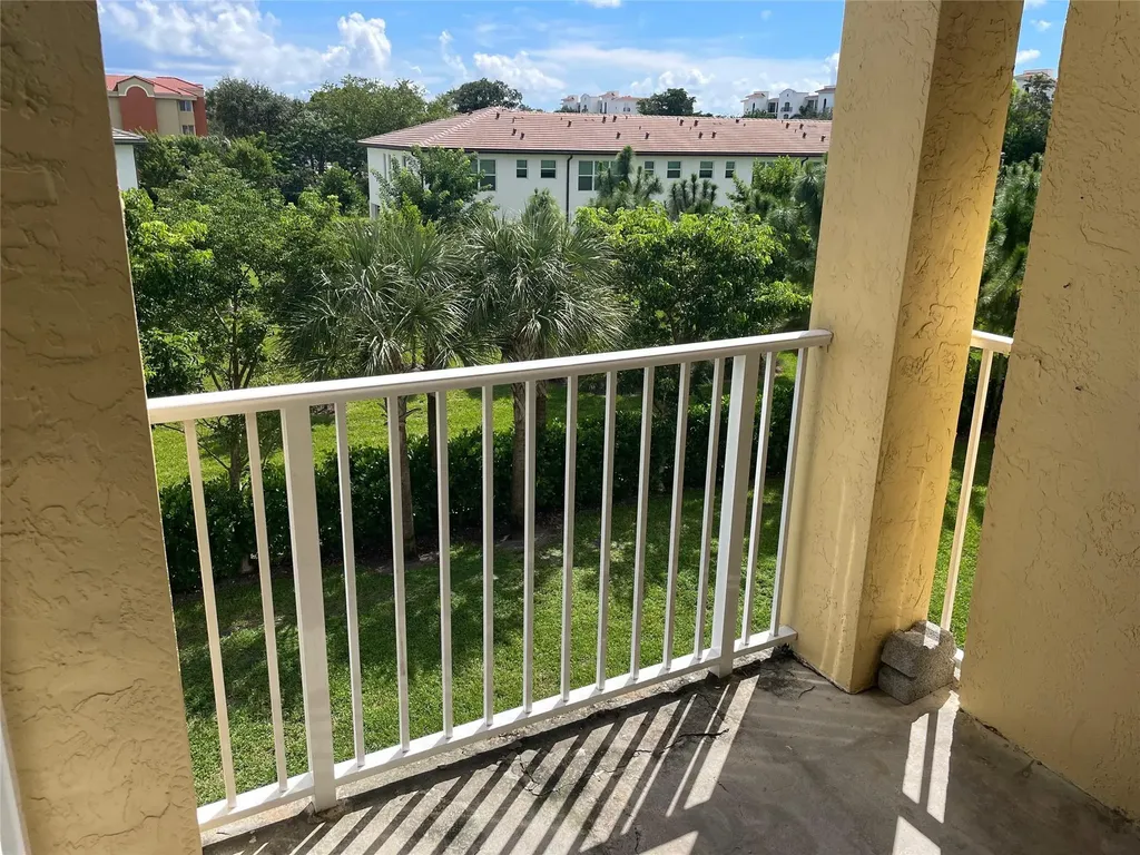 6324 La Costa Drive Boca Raton FL 33433