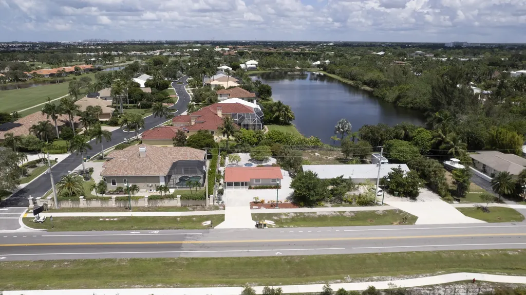 2191 Thomasson Drive Naples FL 34112