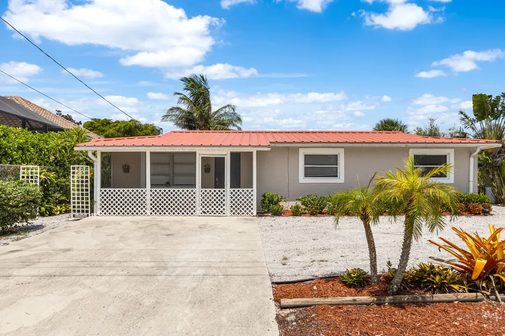 2191 Thomasson Drive Naples FL 34112