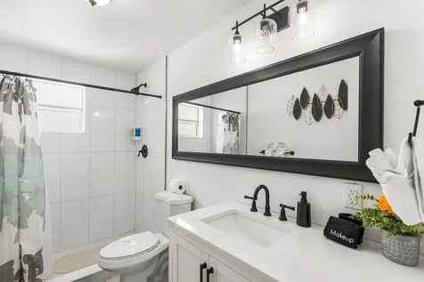2191 Thomasson Drive Naples FL 34112