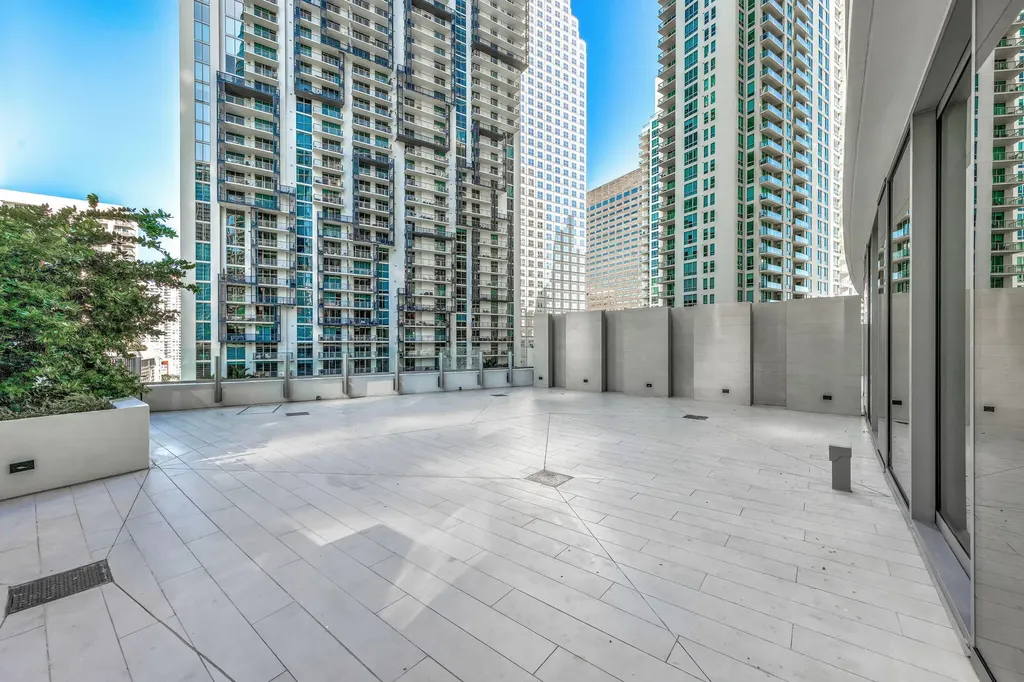 300 Biscayne Boulevard Way Miami FL 33131
