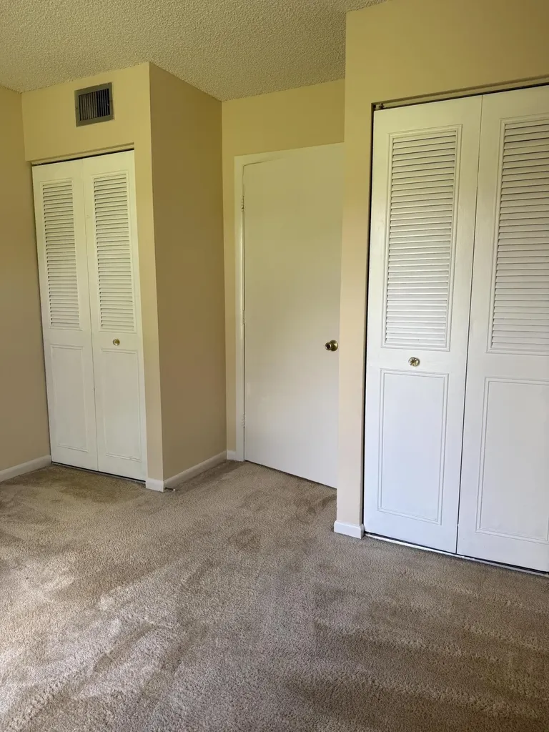 718 Sunny Pine Way Greenacres FL 33415