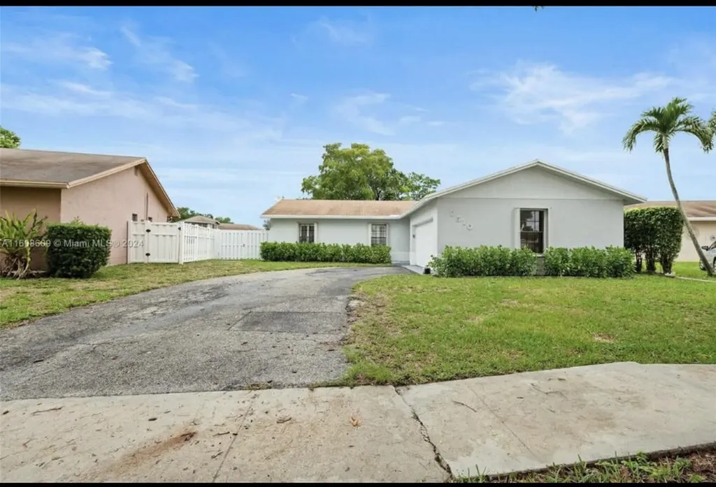 2510 NW 110th Terrace Sunrise FL 33322