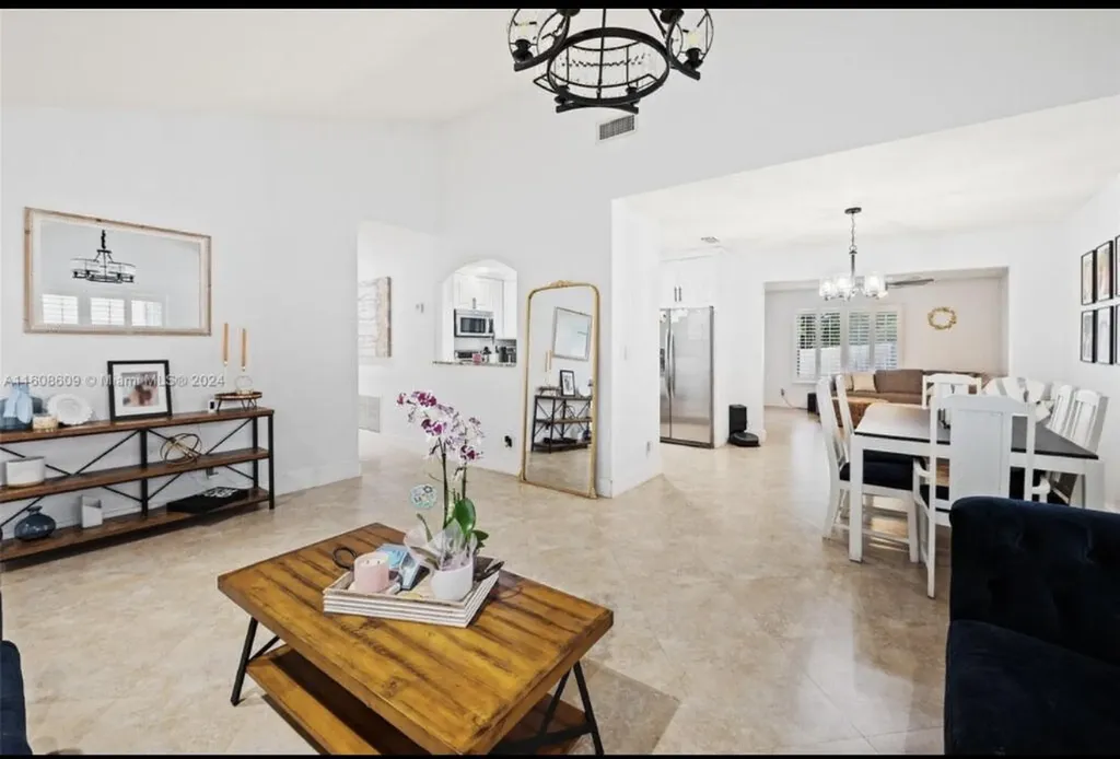 2510 NW 110th Terrace Sunrise FL 33322