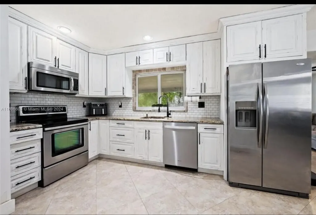 2510 NW 110th Terrace Sunrise FL 33322
