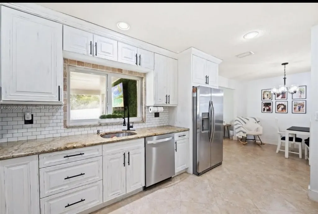 2510 NW 110th Terrace Sunrise FL 33322