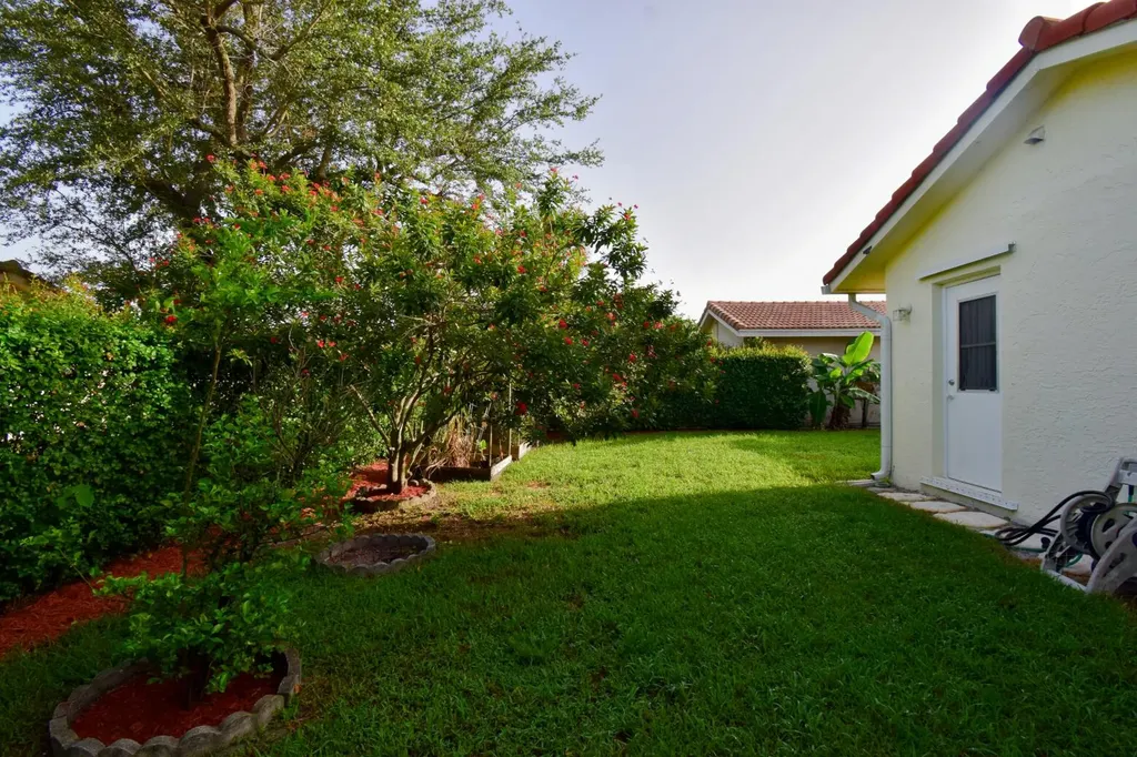 1520 NW 97th Avenue Coral Springs FL 33071