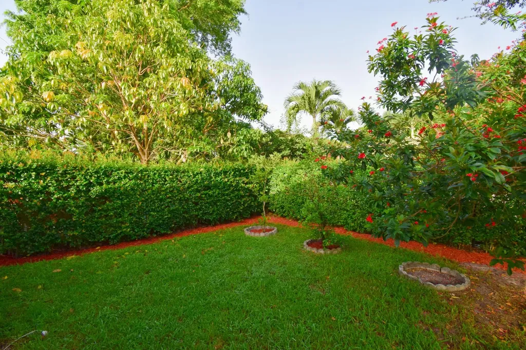 1520 NW 97th Avenue Coral Springs FL 33071