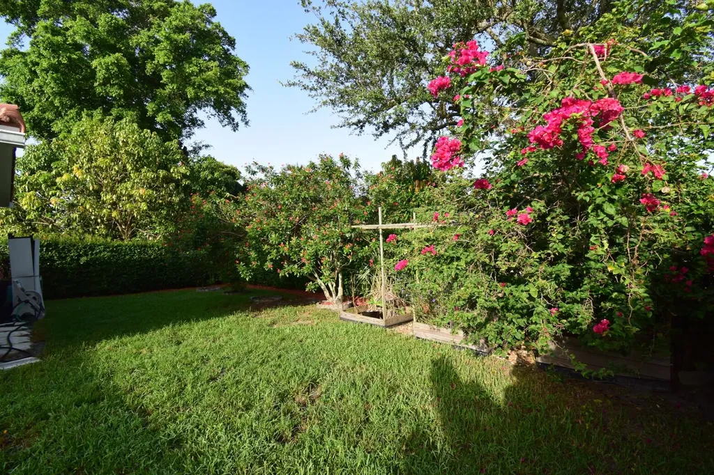 1520 NW 97th Avenue Coral Springs FL 33071