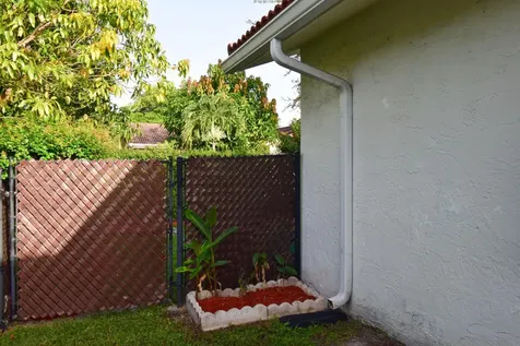 1520 NW 97th Avenue Coral Springs FL 33071