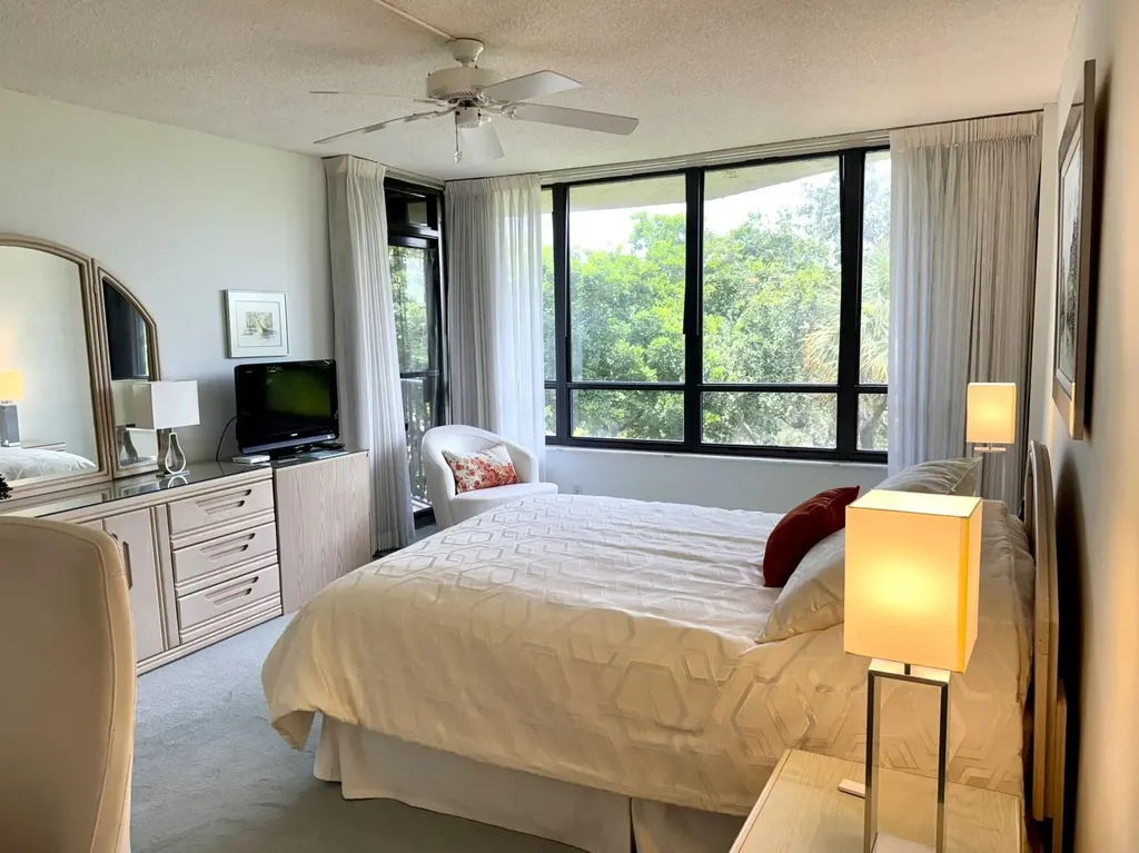 799 Jeffery Street Boca Raton FL 33487