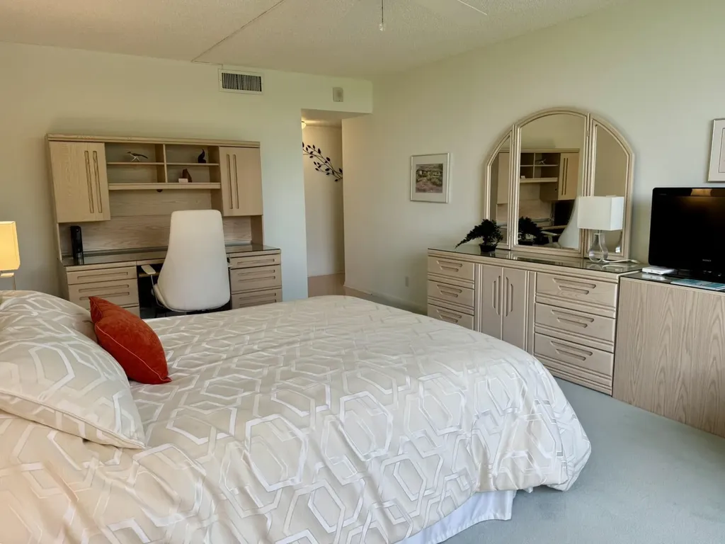 799 Jeffery Street Boca Raton FL 33487