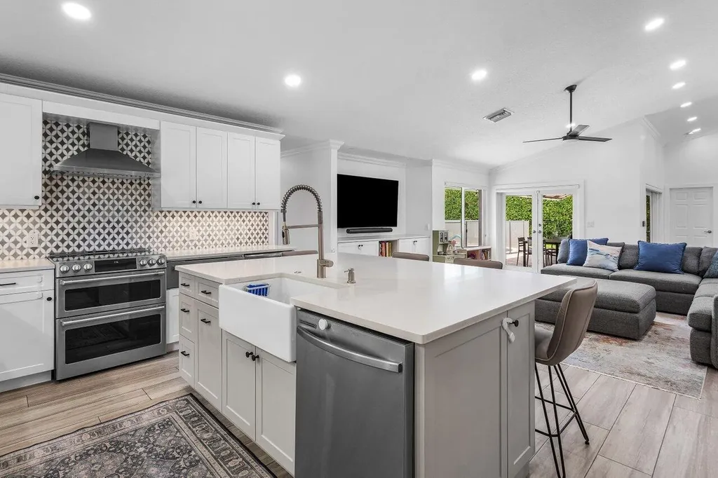 990 NW 8th Street Boca Raton FL 33486