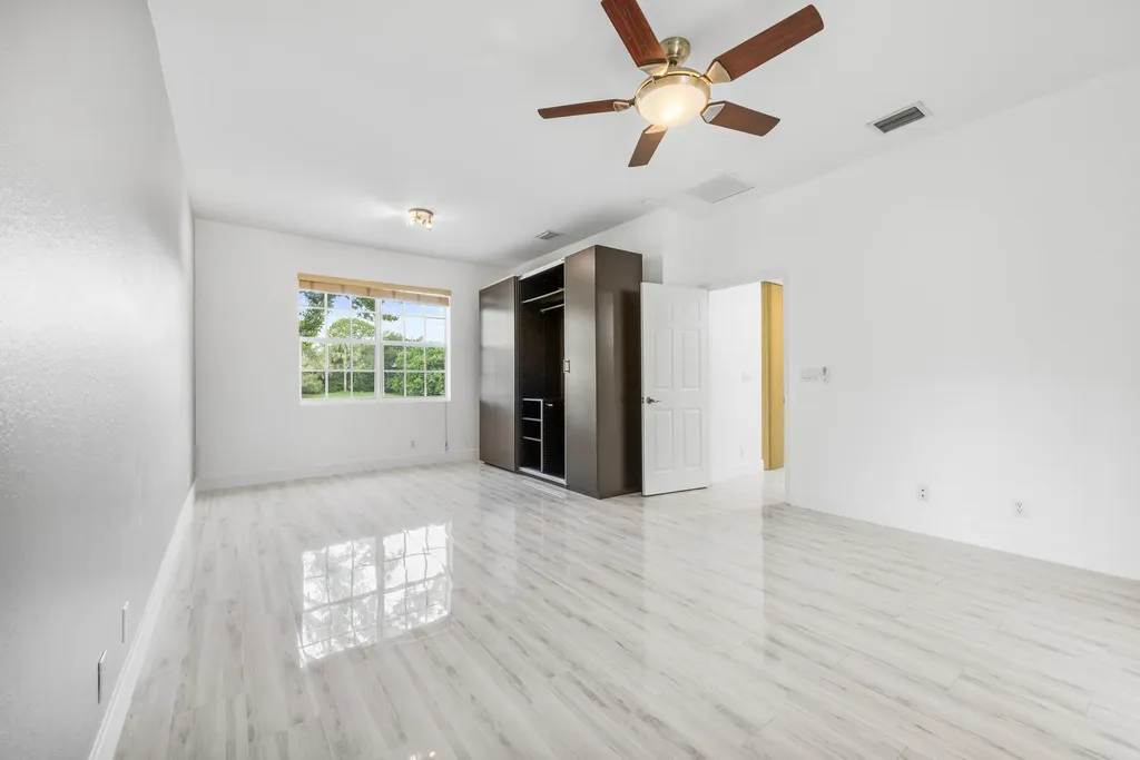 6752 Osage Circle Greenacres FL 33413