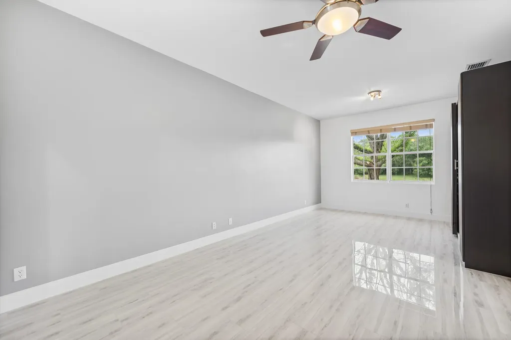6752 Osage Circle Greenacres FL 33413