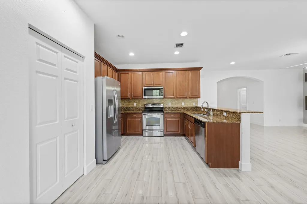 6752 Osage Circle Greenacres FL 33413