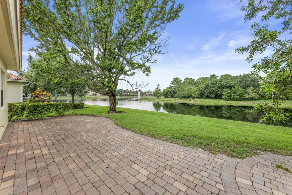 6752 Osage Circle Greenacres FL 33413