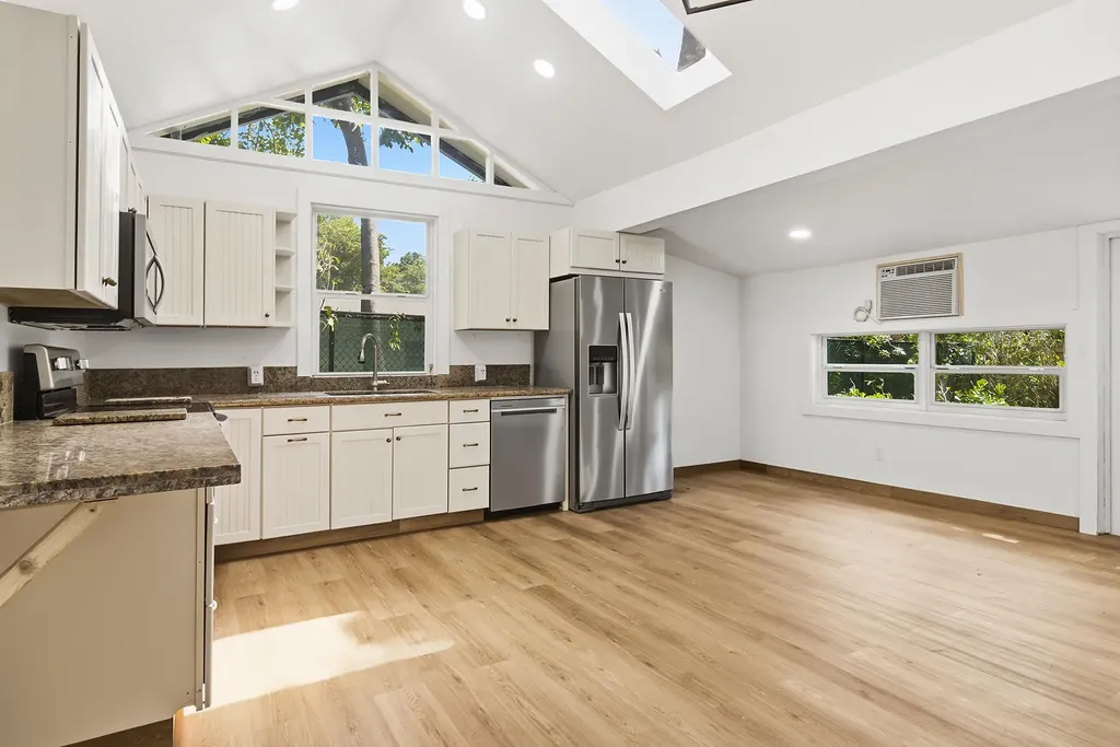 515 46th Street West Palm Beach FL 33407