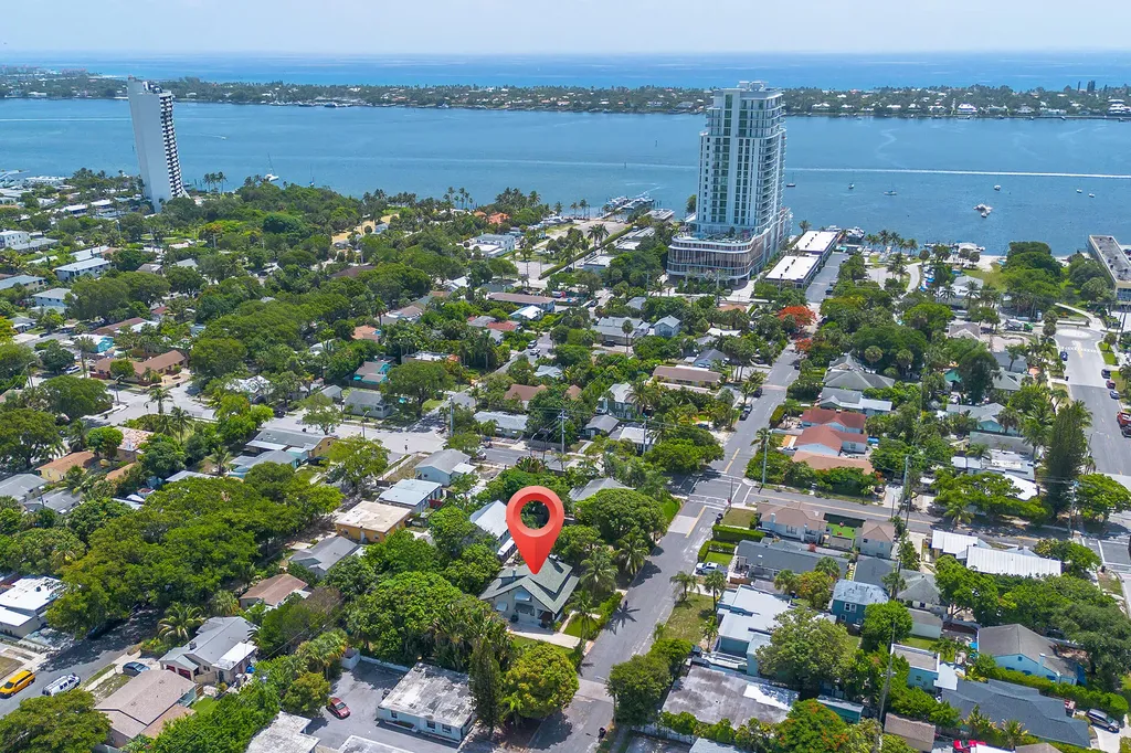 515 46th Street West Palm Beach FL 33407