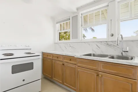 515 46th Street West Palm Beach FL 33407