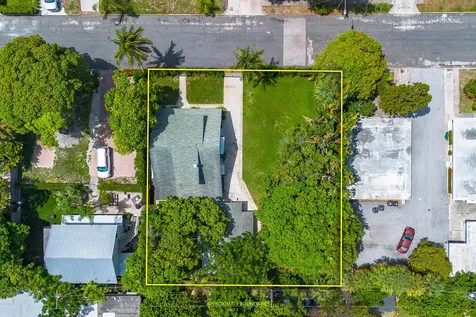 515 46th Street West Palm Beach FL 33407