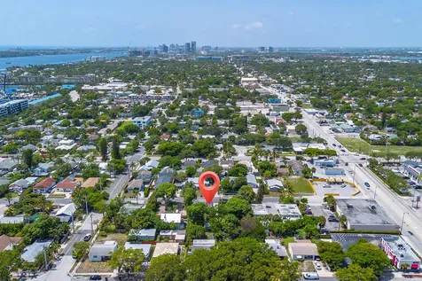 515 46th Street West Palm Beach FL 33407