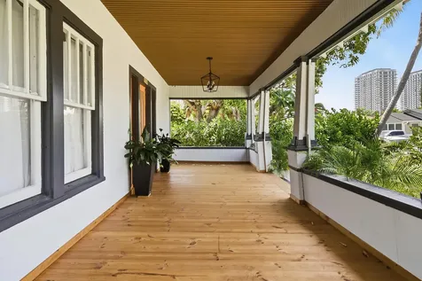 515 46th Street West Palm Beach FL 33407