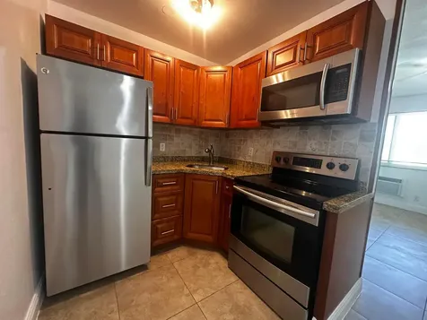 2000 NE 17th Street Fort Lauderdale FL 33305