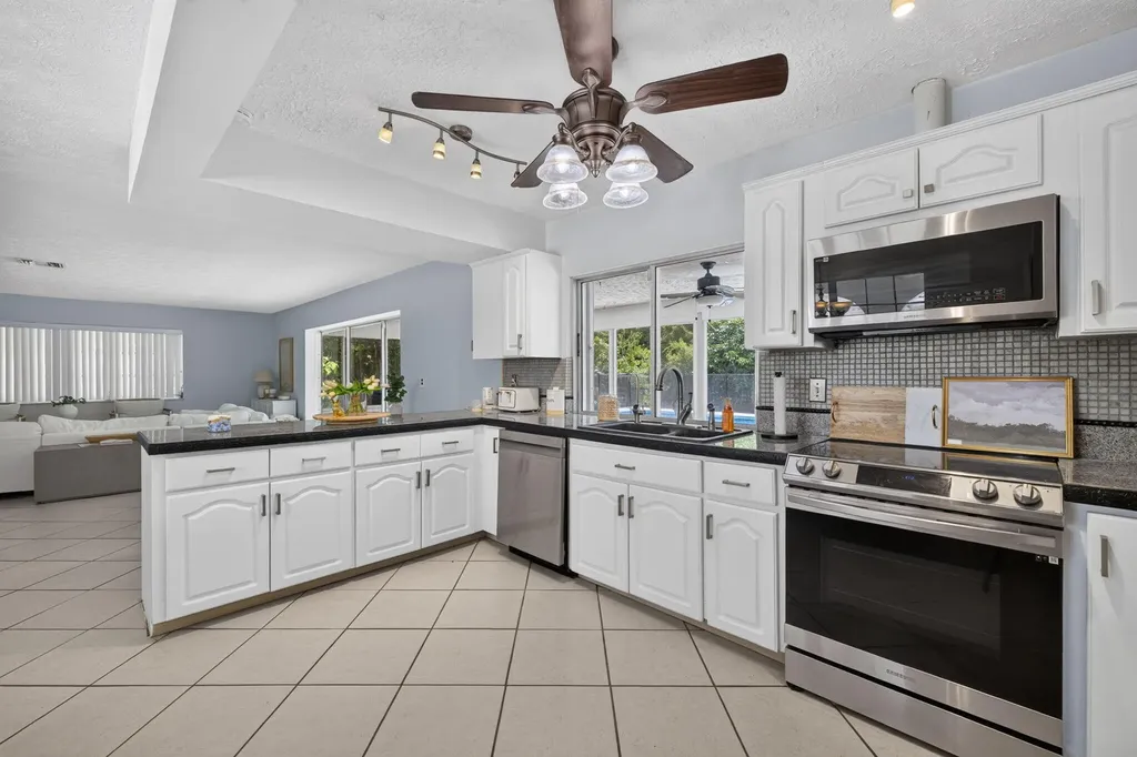 2409 NW Everglades Boulevard Stuart FL 34994