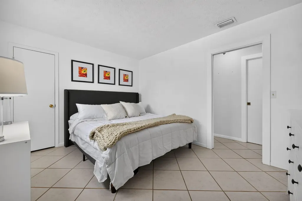 2409 NW Everglades Boulevard Stuart FL 34994