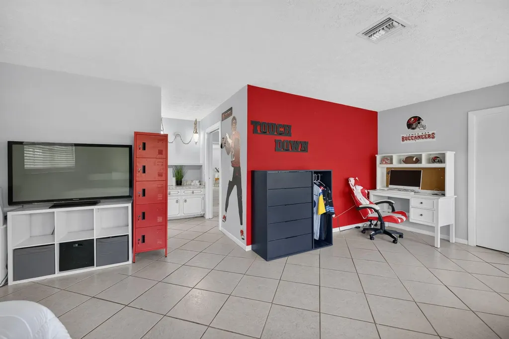 2409 NW Everglades Boulevard Stuart FL 34994