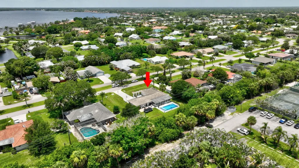 2409 NW Everglades Boulevard Stuart FL 34994