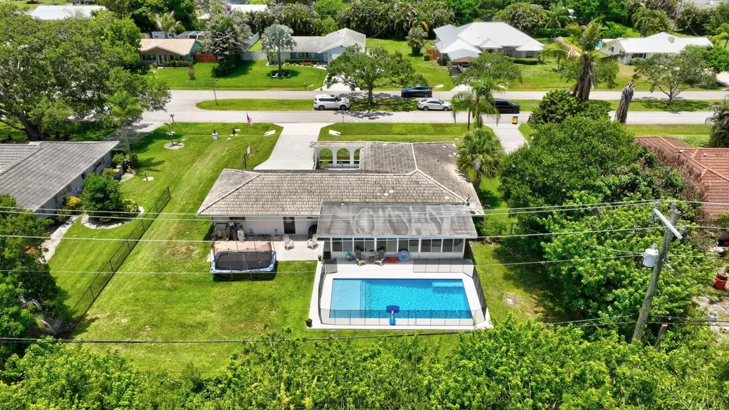 2409 NW Everglades Boulevard Stuart FL 34994