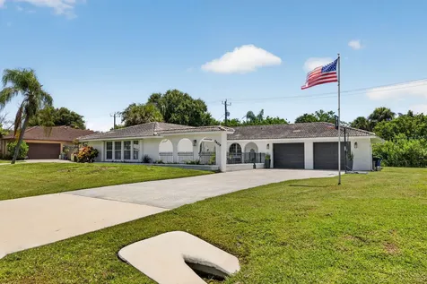 2409 NW Everglades Boulevard Stuart FL 34994